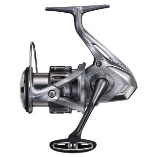 Shimano Nasci FC 2500 (kuvista poiketen kammessa I-nuppi)