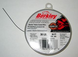 Berkley McMahon Steelon perukemateriaali